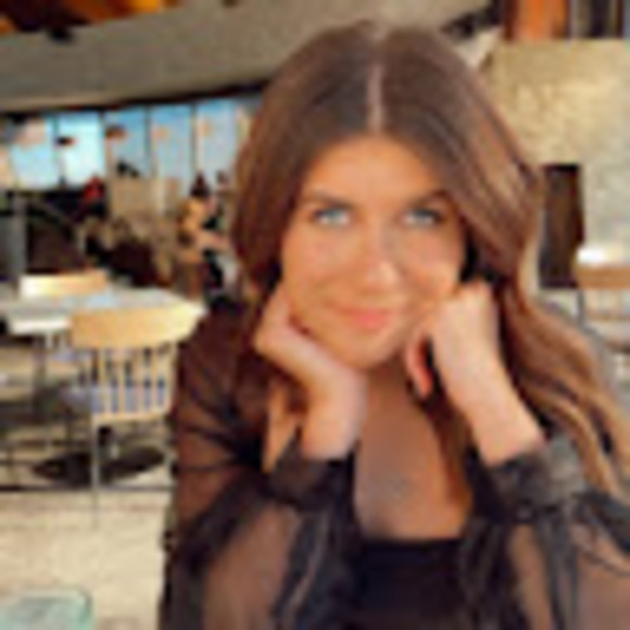 Meet your Posher, Karly - Picture 1 of 1